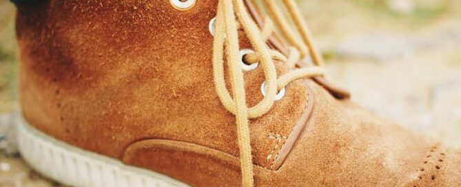 How to clean suede