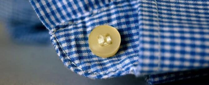 wash shirt in washing machine