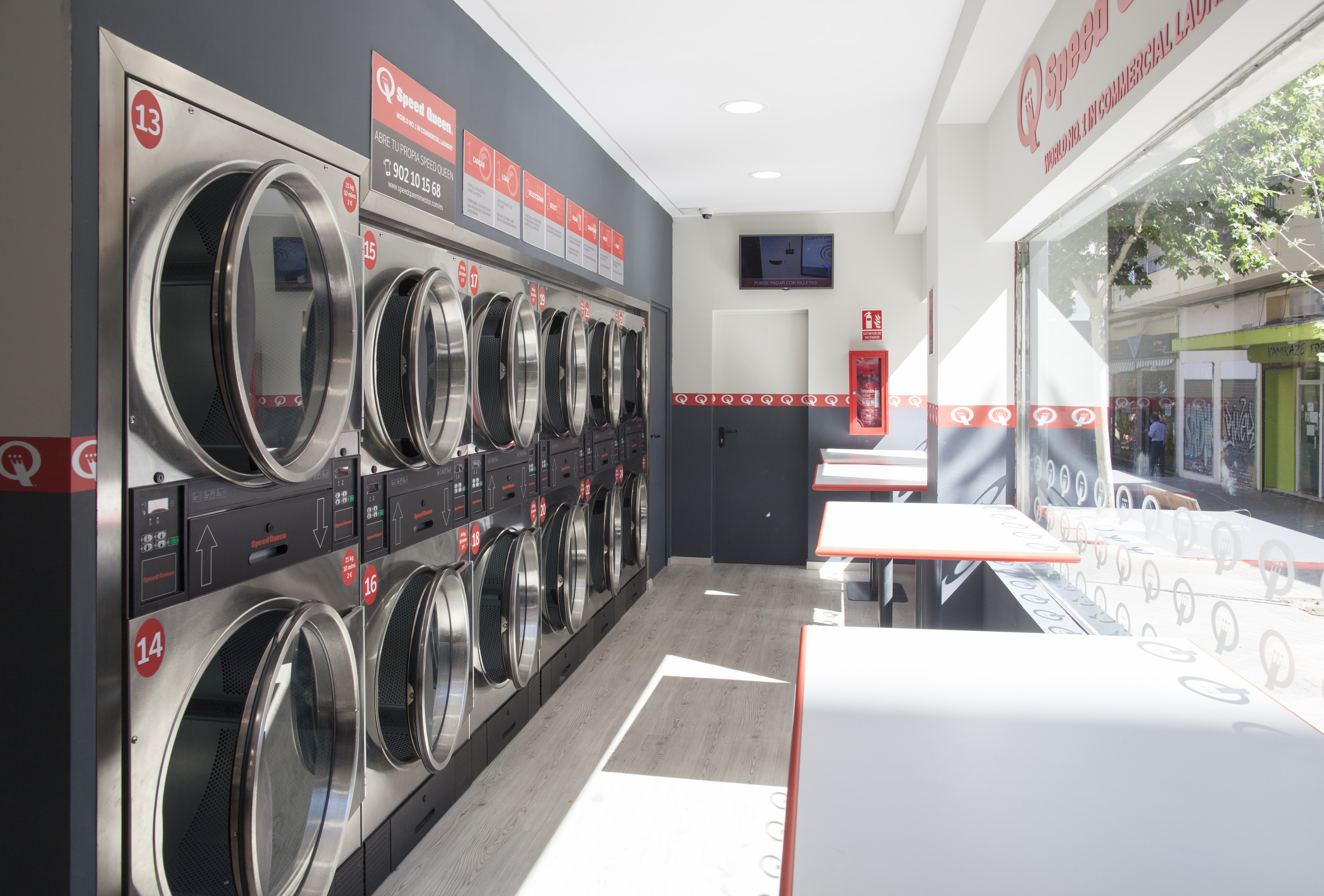 Business plan lavanderia tradizionale image